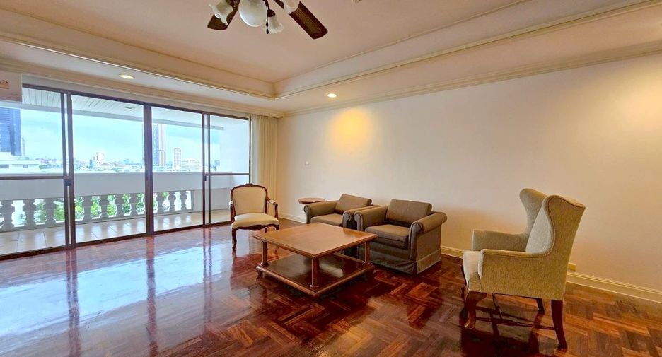 Wohnung zur Miete mit 3 Zimmer in Khlong Toei, Bangkok