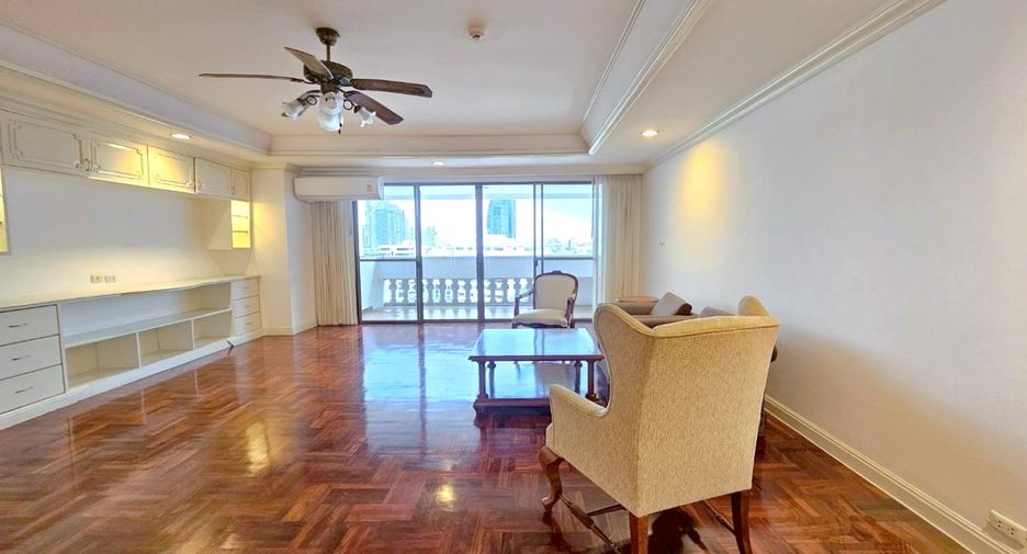 Wohnung zur Miete mit 3 Zimmer in Khlong Toei, Bangkok