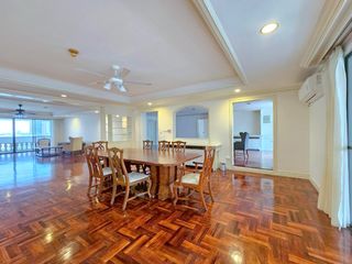 Wohnung zur Miete mit 3 Zimmer in Khlong Toei, Bangkok