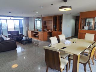 出租 3 卧室 公寓 在 Phra Khanong, 曼谷