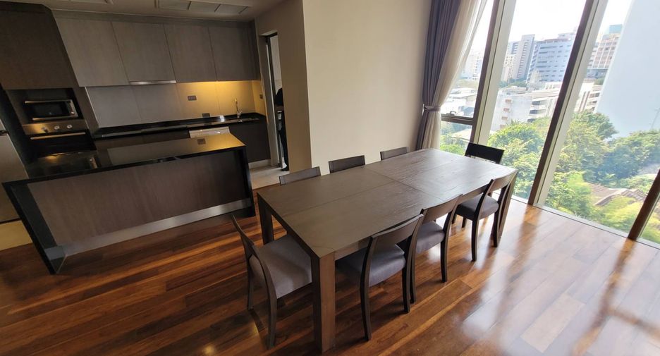 Wohnung zur Miete mit 3 Zimmer in Khlong Toei, Bangkok