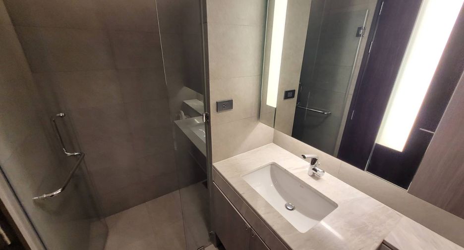 Wohnung zur Miete mit 3 Zimmer in Khlong Toei, Bangkok