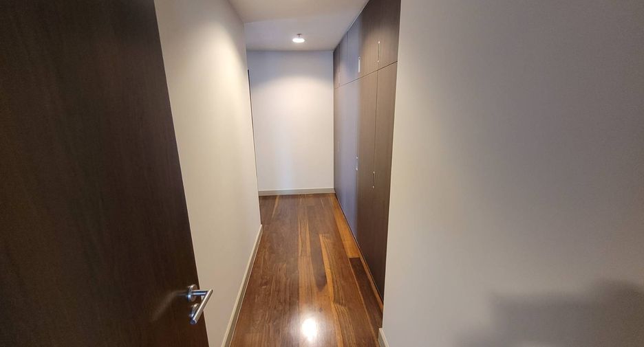 Wohnung zur Miete mit 3 Zimmer in Khlong Toei, Bangkok