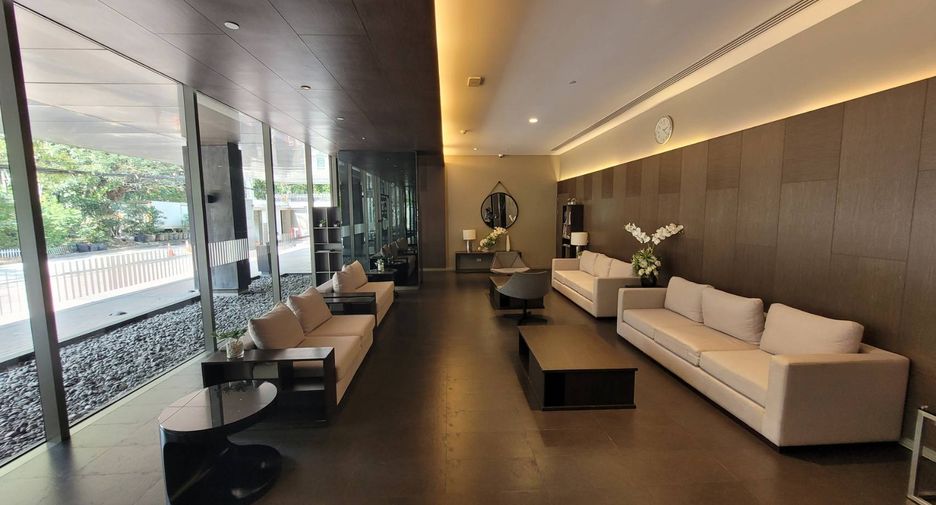 Wohnung zur Miete mit 3 Zimmer in Khlong Toei, Bangkok