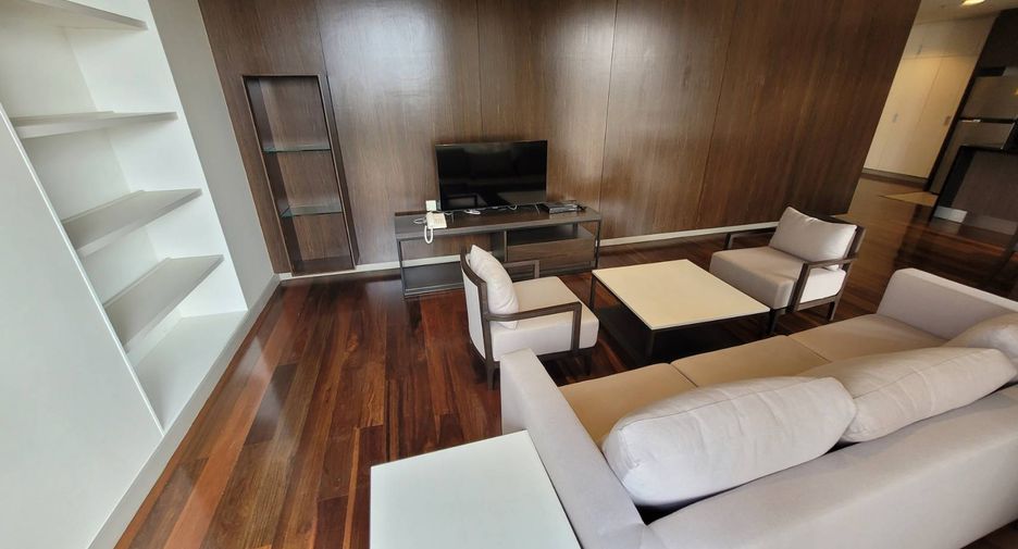Wohnung zur Miete mit 3 Zimmer in Khlong Toei, Bangkok