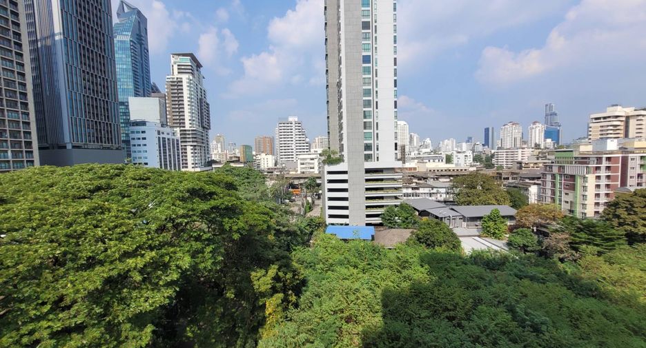 Wohnung zur Miete mit 3 Zimmer in Khlong Toei, Bangkok