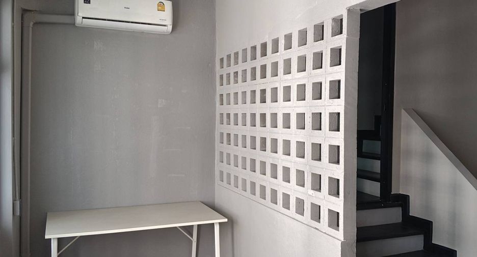 Local comercial en alquiler de 6 habitaciones en Watthana, Bangkok