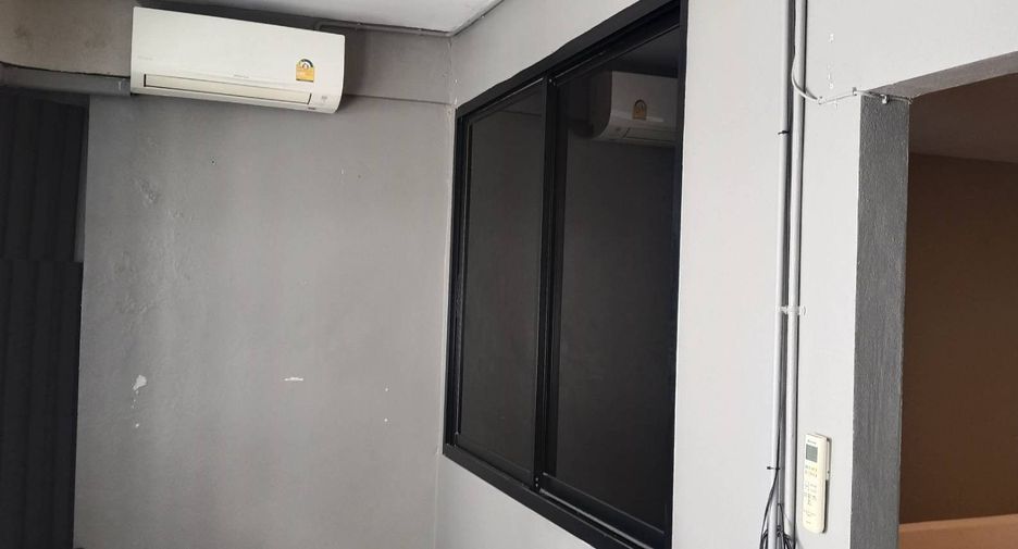 Local comercial en alquiler de 6 habitaciones en Watthana, Bangkok