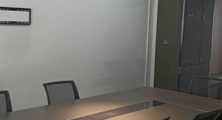 Local comercial en alquiler de 6 habitaciones en Watthana, Bangkok