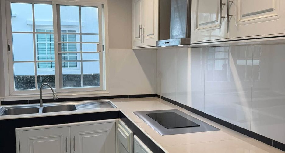 For rent 4 bedrooms house in Bueng Kum, Bangkok