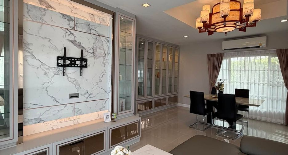 For rent 4 bedrooms house in Bueng Kum, Bangkok