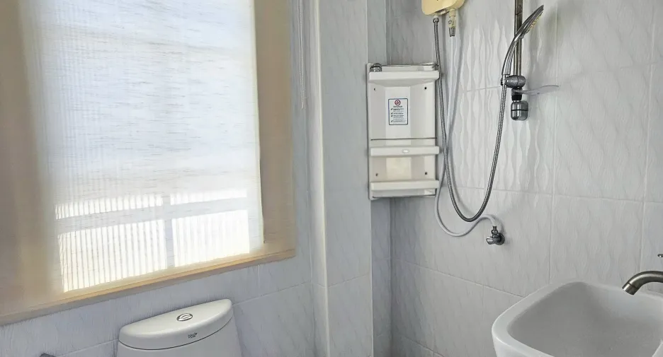 For sale 4 bedrooms house in Mueang Chiang Rai, Chiang Rai