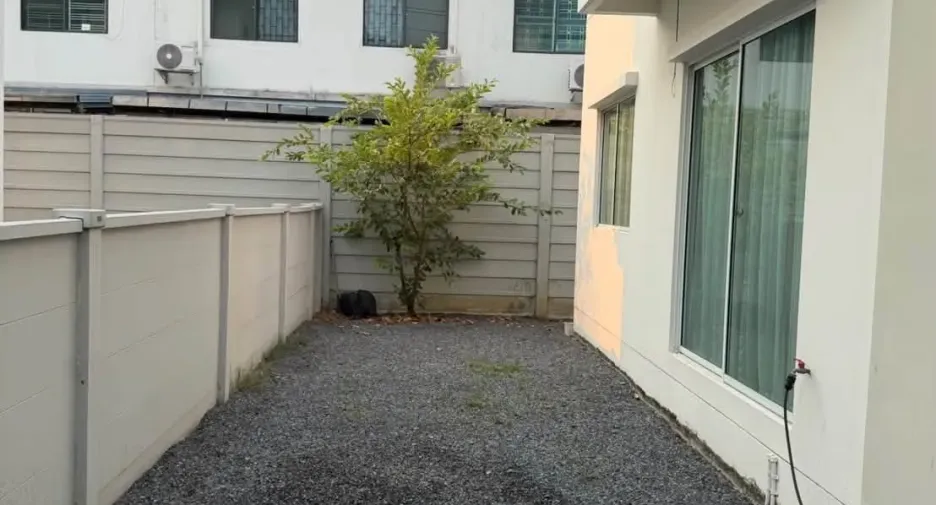 Haus zur Miete mit 3 Zimmer in Khlong Luang, Pathum Thani