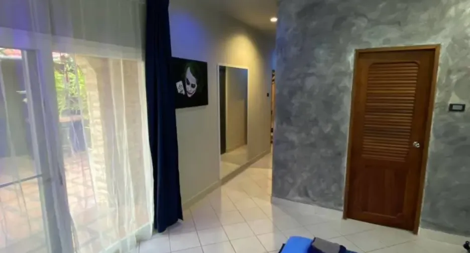 出租 和 出售 4 卧室 独立屋 在 Bang Lamung, Chon Buri