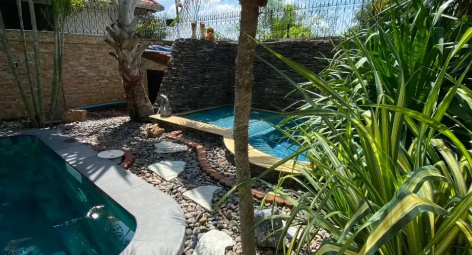 出租 和 出售 4 卧室 独立屋 在 Bang Lamung, Chon Buri
