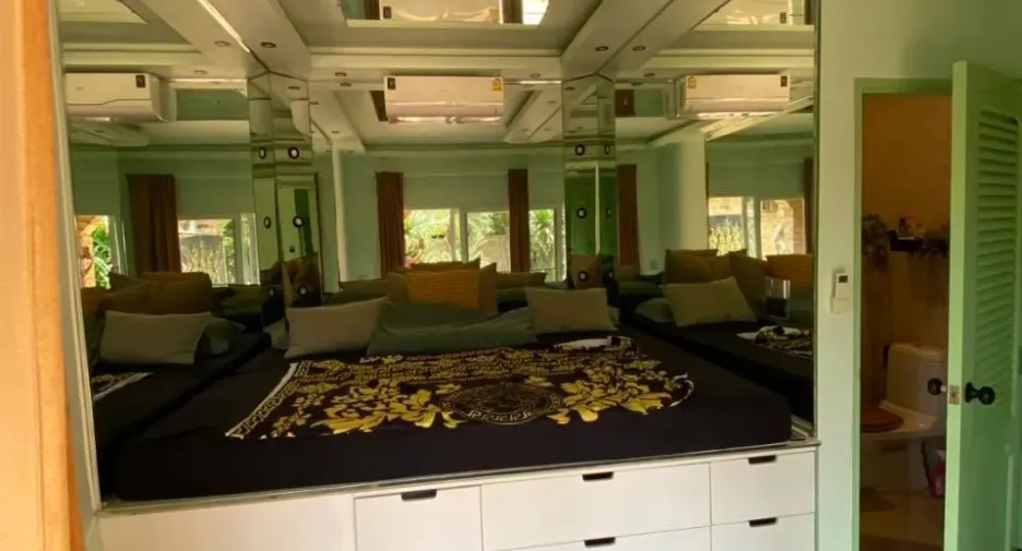出租 和 出售 4 卧室 独立屋 在 Bang Lamung, Chon Buri