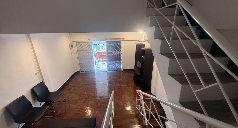 For rent 2 ベッドルーム townhouse in Mueang Chiang Mai, Chiang Mai