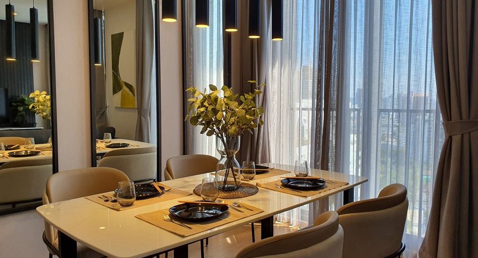 For rent 2 bedrooms condo in Watthana, Bangkok
