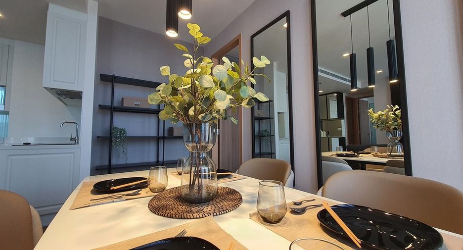 For rent 2 bedrooms condo in Watthana, Bangkok