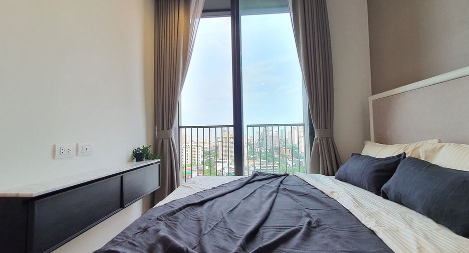 For rent 2 bedrooms condo in Watthana, Bangkok