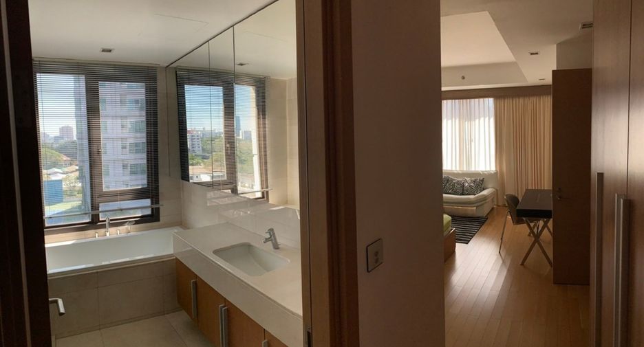 Condo en alquiler de 2 habitaciones en Pathum Wan, Bangkok