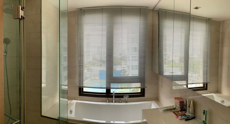 Condo en alquiler de 2 habitaciones en Pathum Wan, Bangkok