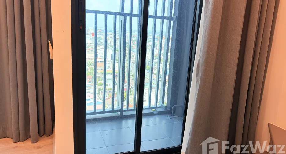 Condo en alquiler de 1 habitaciones en Bang Phlat, Bangkok