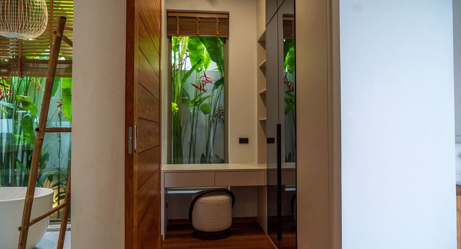 Villa en venta y en alquiler de 4 habitaciones en Thalang, Phuket