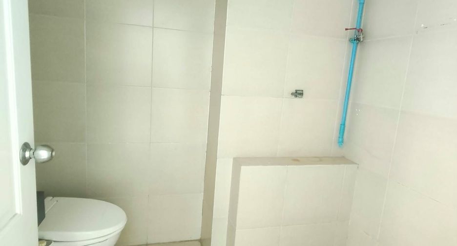 For rent retail Space in Wang Thonglang, Bangkok