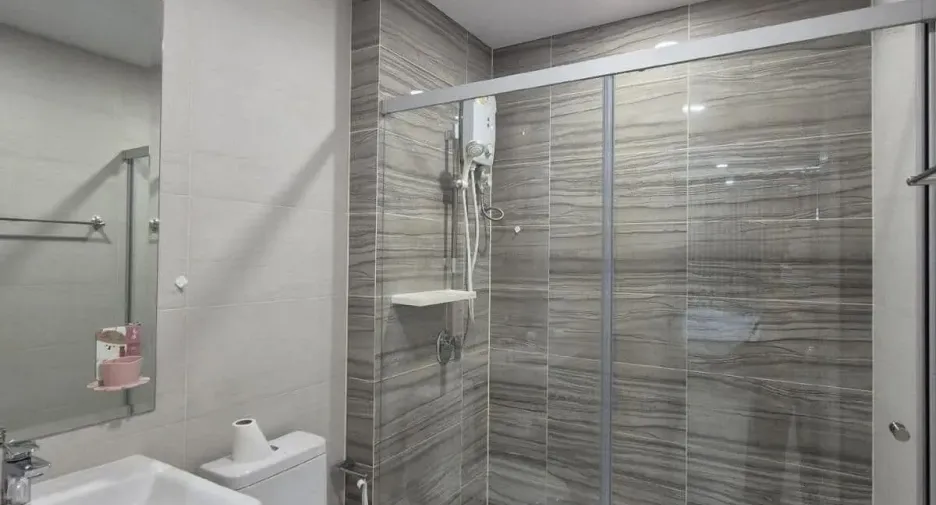 For rent 1 bed condo in Bang Kapi, Bangkok