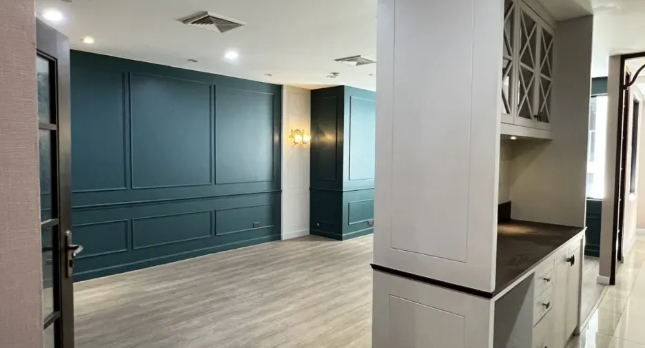 Oficina en alquiler en Watthana, Bangkok