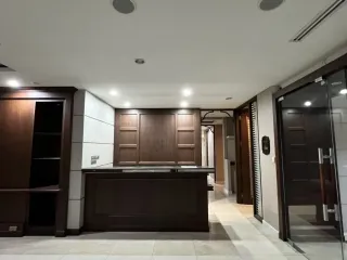 Oficina en alquiler en Watthana, Bangkok