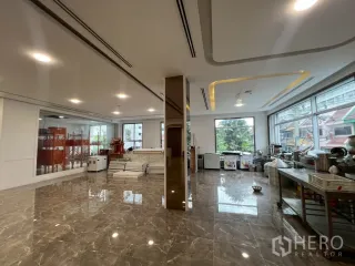Local comercial en alquiler en Watthana, Bangkok