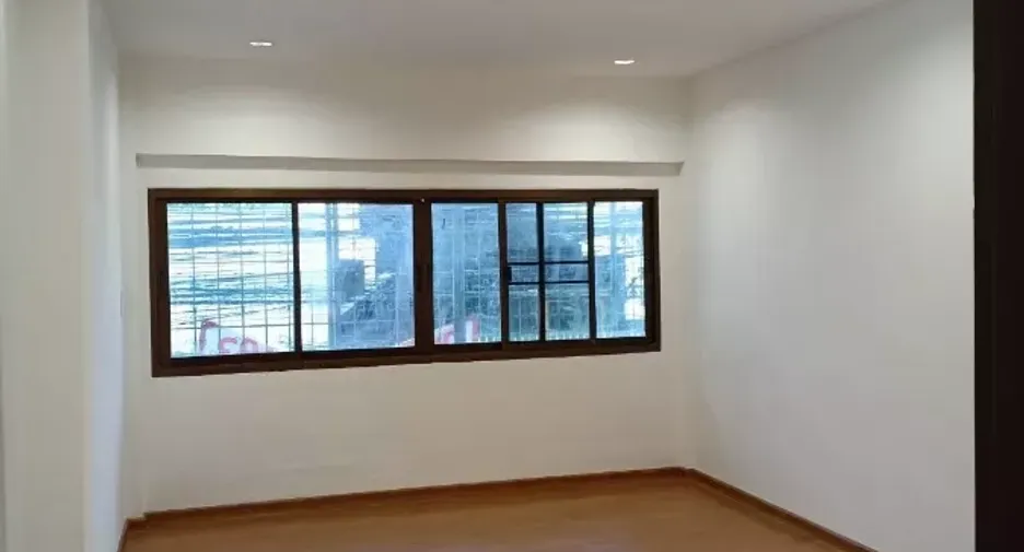 出租 2 卧室 商业空间 在 Bang Kho Laem, 曼谷