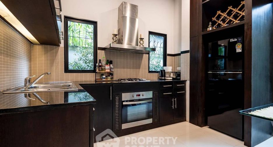 Villa en alquiler y en venta de 3 habitaciones en Thalang, Phuket