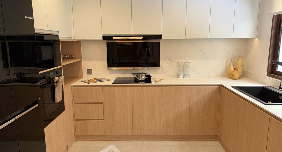 ขาย 3 ห้องนอน คอนโด ใน วัฒนา, กรุงเทพฯ