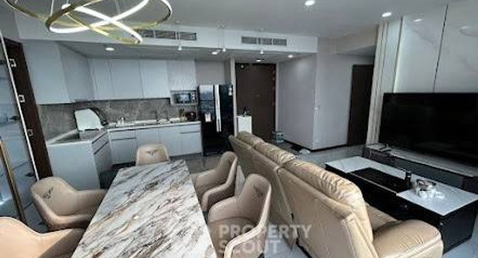 À louer 3 chambres condo à Bang Na, Bangkok
