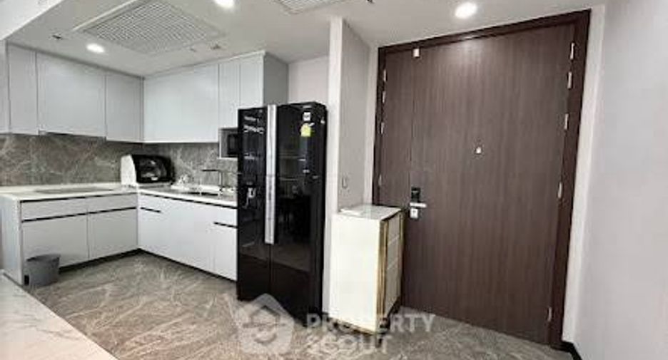 À louer 3 chambres condo à Bang Na, Bangkok