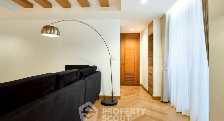 For rent 1 bed condo in Phra Khanong, Bangkok