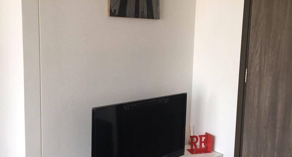 For rent and for sale 1 bed condo in Watthana, Bangkok