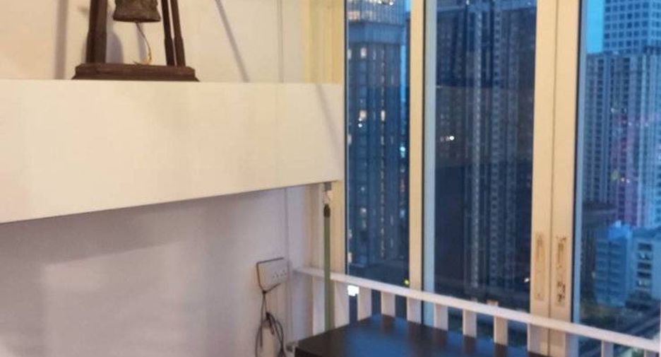 À vendre 1 chambre condo à Phra Khanong, Bangkok