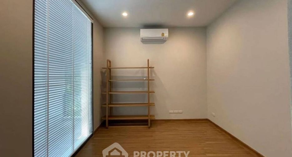 For rent and for sale 4 bedrooms house in Suan Luang, Bangkok