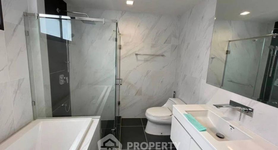 For rent and for sale 4 bedrooms house in Suan Luang, Bangkok