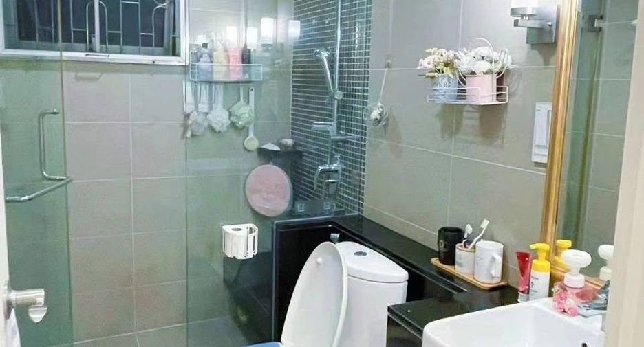 Wohnung zum Kauf mit 2 Zimmer in Huai Khwang, Bangkok