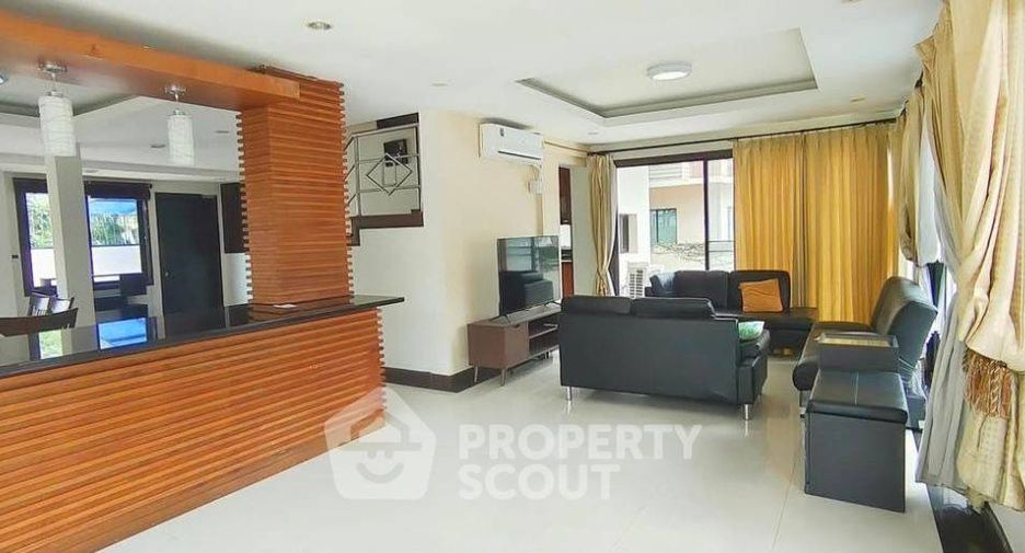 For rent and for sale 3 bedrooms villa in Bang Lamung, Chonburi