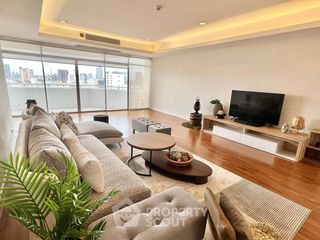 À vendre 5 chambres condo à Watthana, Bangkok