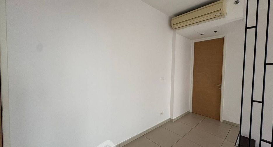 For sale 2 bedrooms condo in Khlong Toei, Bangkok