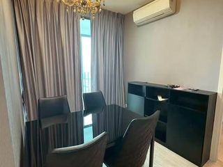 Condo en venta de 2 habitaciones en Bang Rak, Bangkok