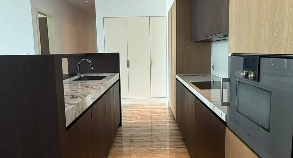 For sale 3 bedrooms condo in Sathon, Bangkok