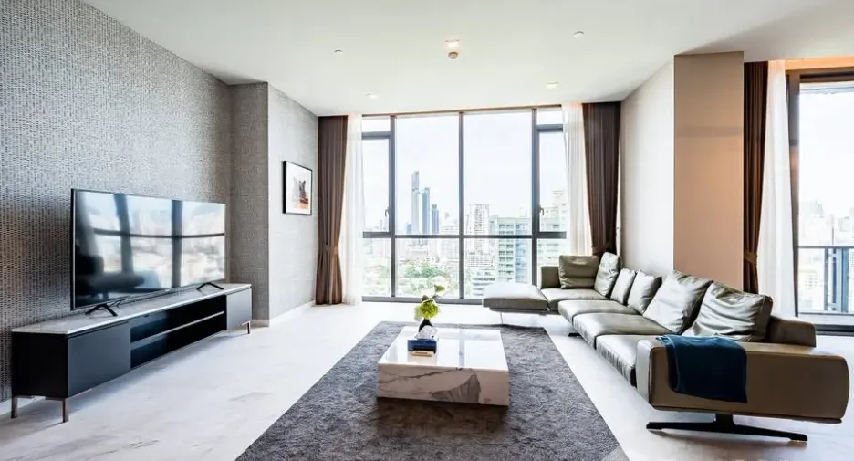 For rent 2 bedrooms condo in Watthana, Bangkok